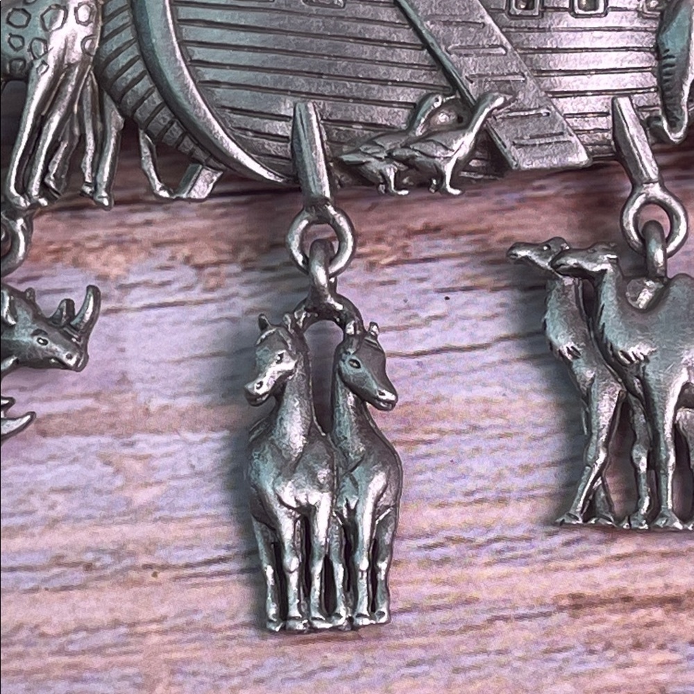 JJ Silver Noah's Ark Animal Brooch - Picture 4 of 10